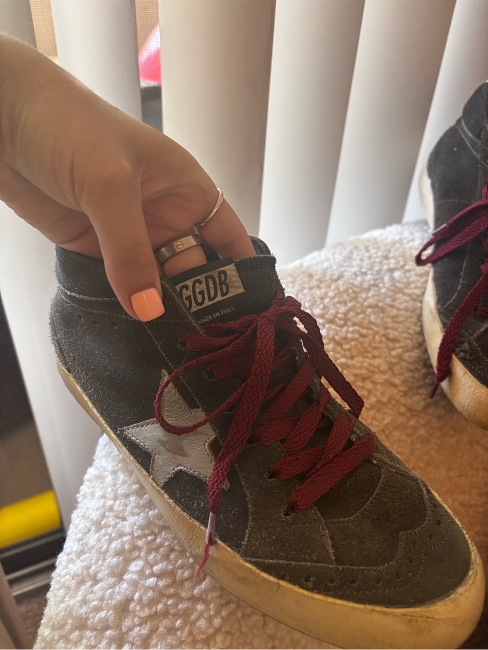 Golden Goose Sneakers - Picture 3 of 4